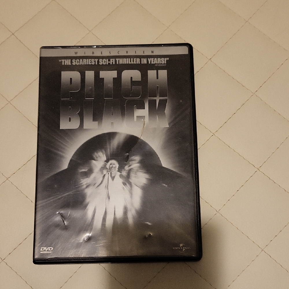 Pitch Black DVD - Black Cover